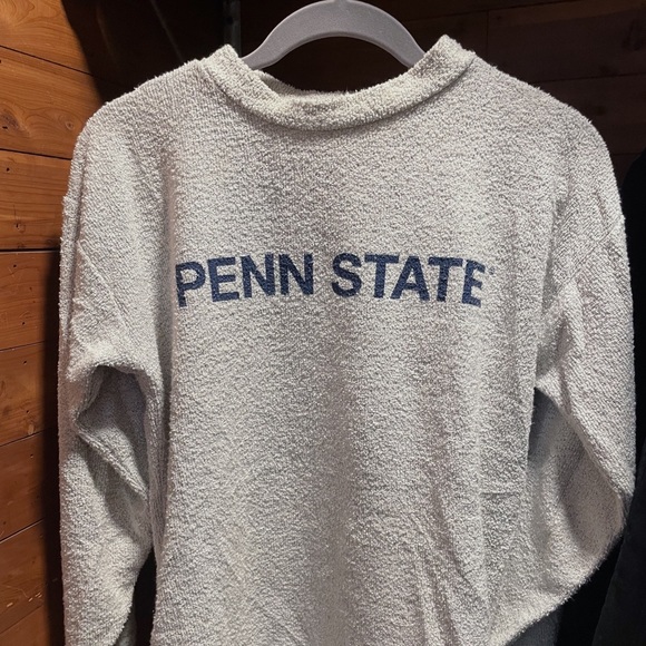 Wooly Threads Penn State Pullover - Picture 2 of 5